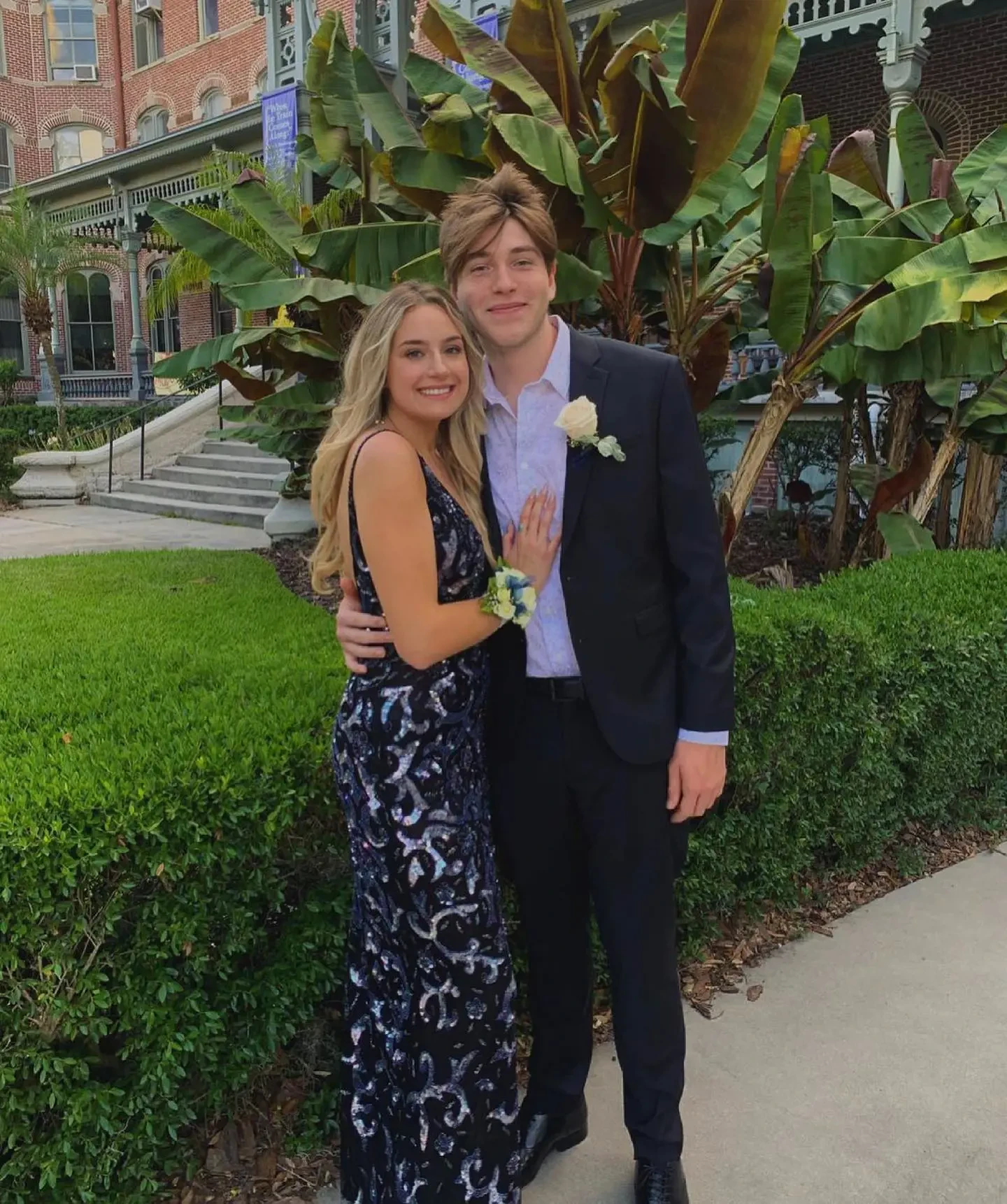 Gallery Image #slidesGrid23