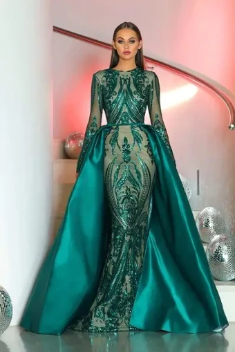 Portia and Scarlett 1705 #0 default Emerald thumbnail